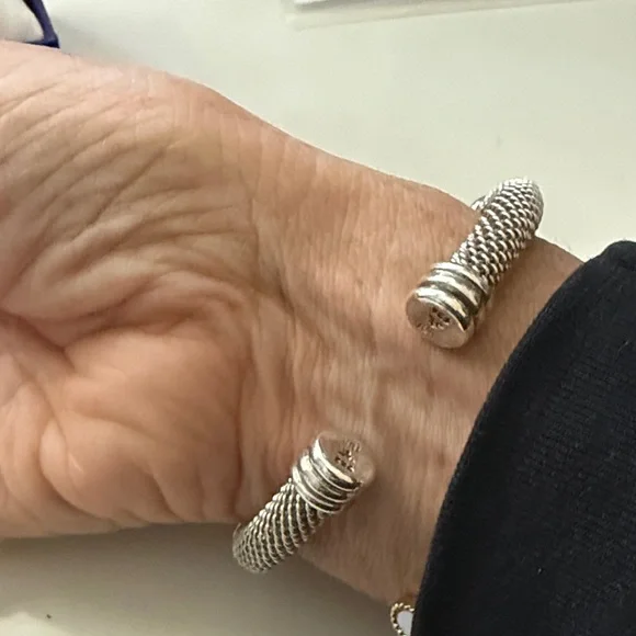 Scott Kay Silver and Gold Mesh Bracelet - Picture 8 of 8